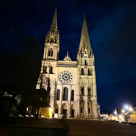 Le Cocon Urbain Central Chartres Exterior photo